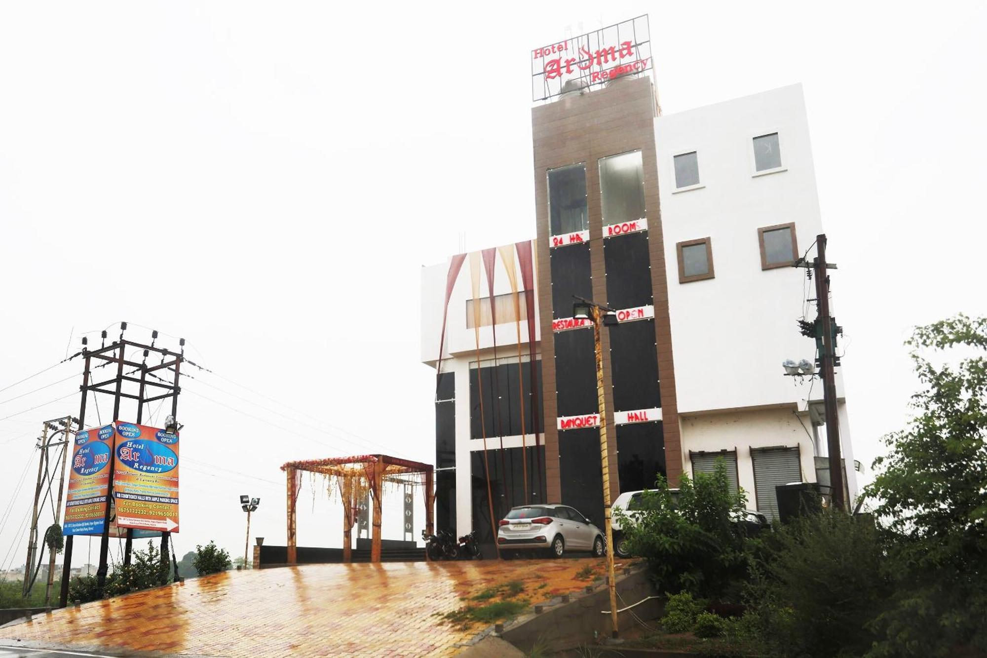 Live On Mrt736 Hotel Meerut Exterior foto